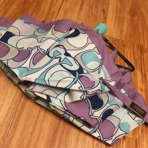 Coach umbrella - Picture 3 of 4